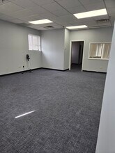 677 Commerce St, Thornwood, NY à louer Photo intérieure- Image 1 de 9