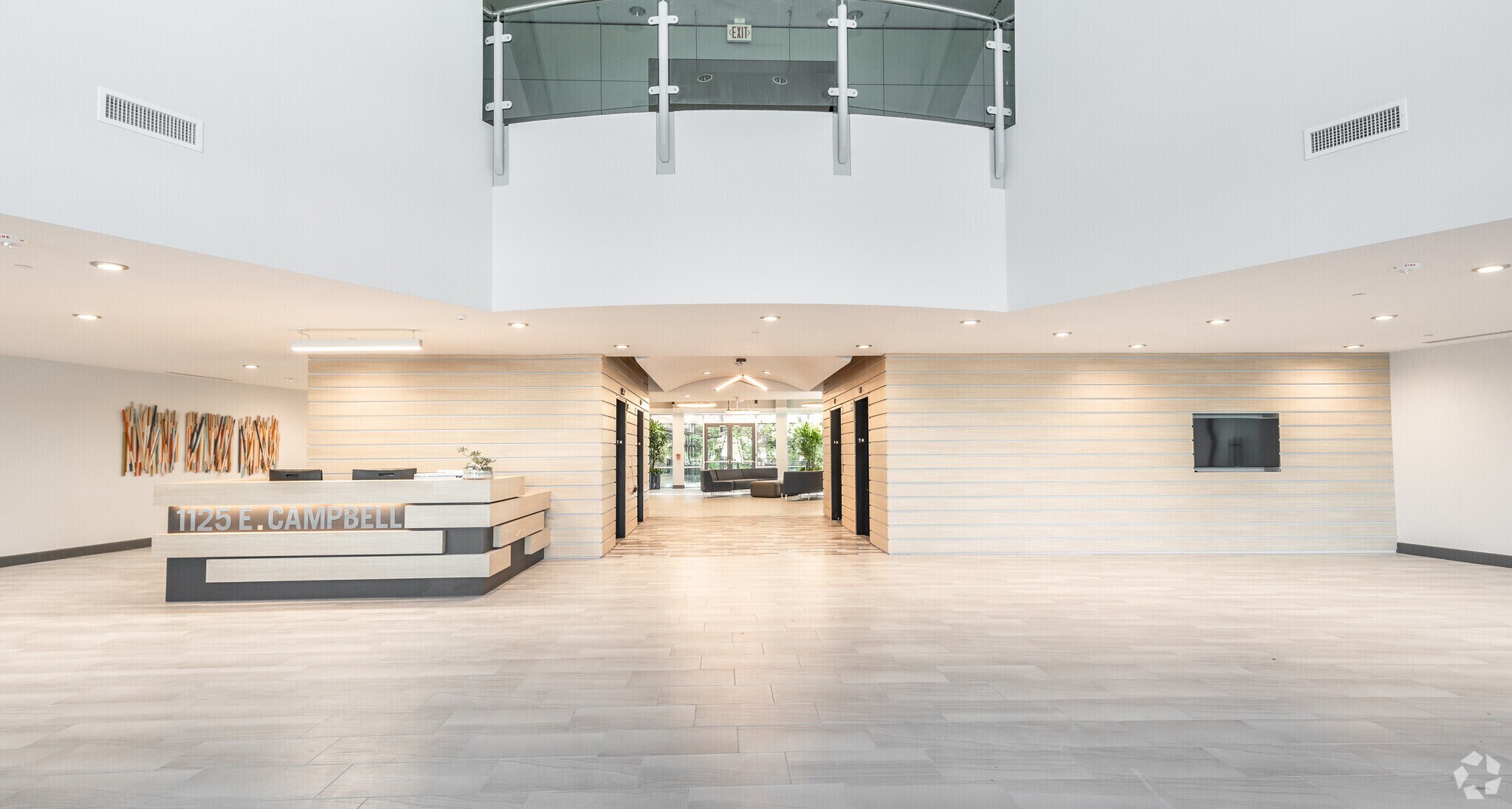 1125 E Campbell Rd, Richardson, TX à louer Hall d’entrée- Image 1 de 15