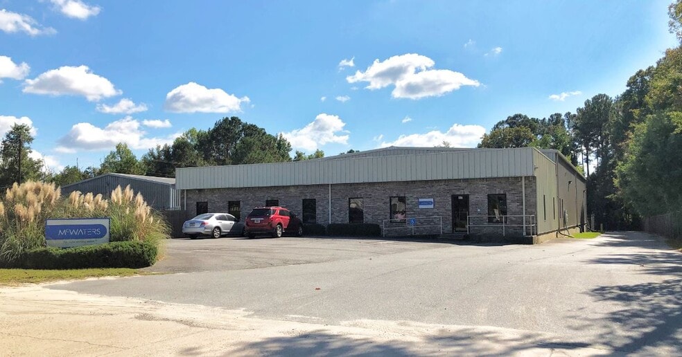 117 Prosperity Dr, Savannah, GA for lease - Building Photo - Image 1 of 16