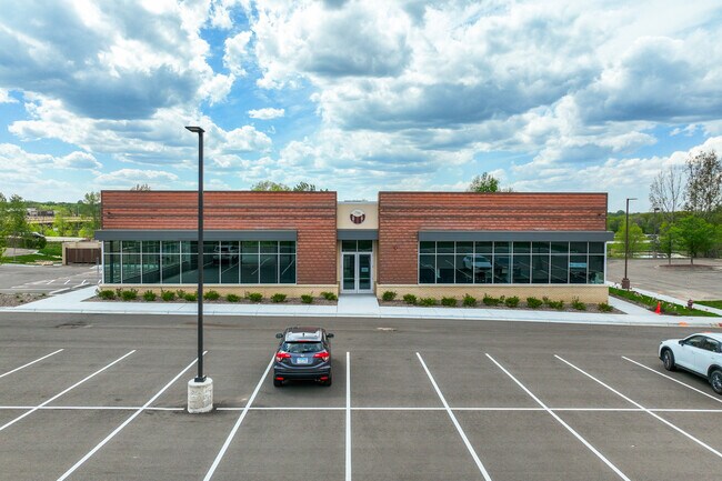 Plus de détails pour 796 Bielenberg Dr, Woodbury, MN - Bureau à vendre