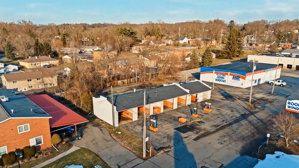 1620 Keuper Blvd NE, Massillon, OH à vendre - Vidéo sur l’inscription commerciale - Image 2 de 41