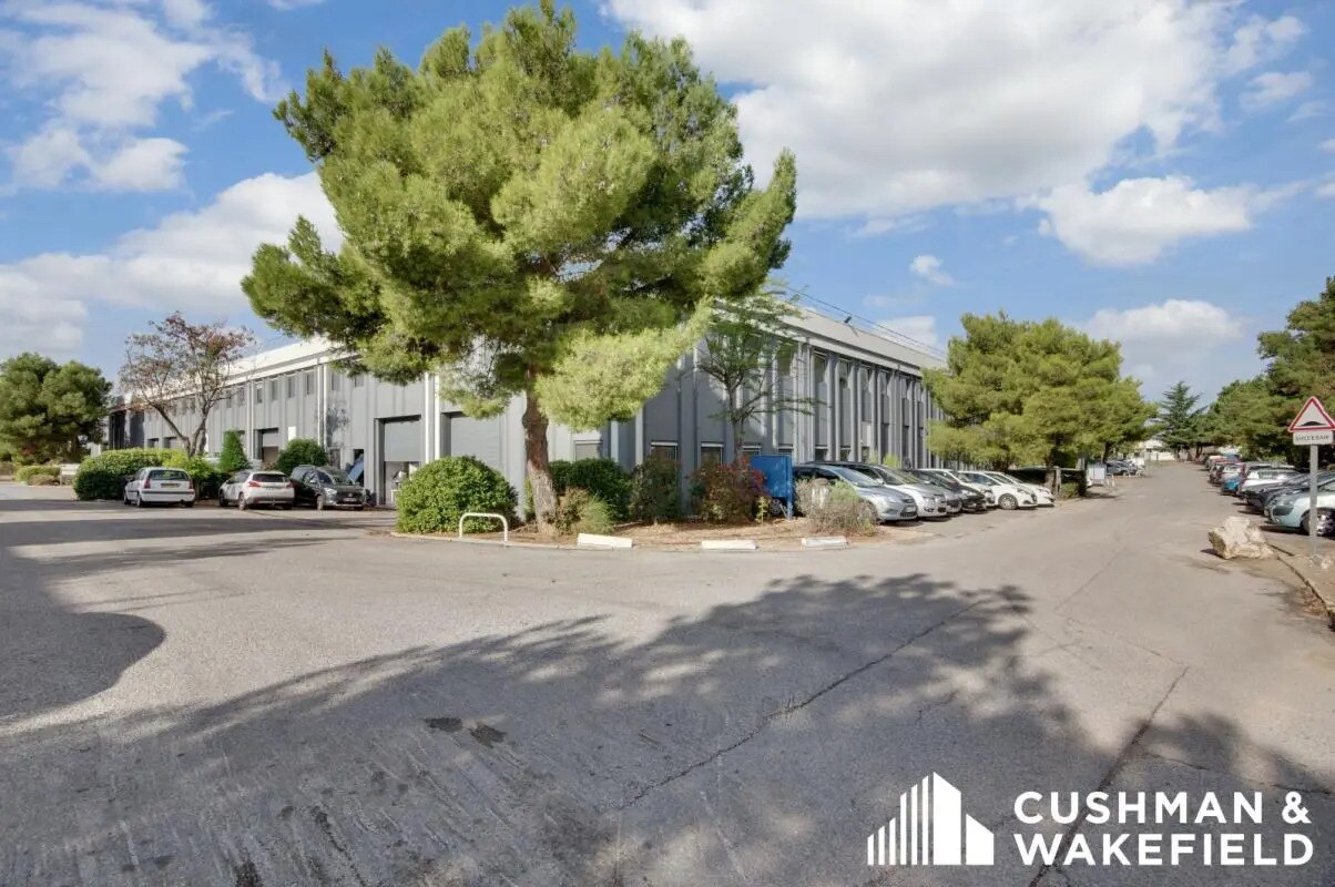 Chemin De La Bastide Blanche, Vitrolles for lease Building Photo- Image 1 of 11