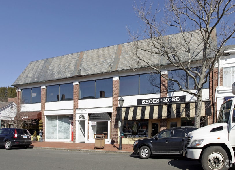125 Elm St, New Canaan, CT for lease - Building Photo - Image 3 of 3