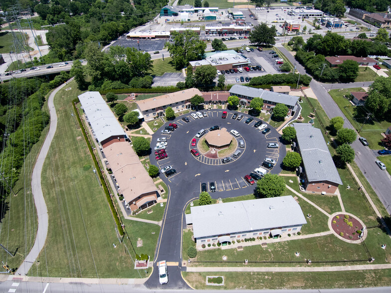 20 Chandler Ct, Florissant, MO for sale - Primary Photo - Image 1 of 1