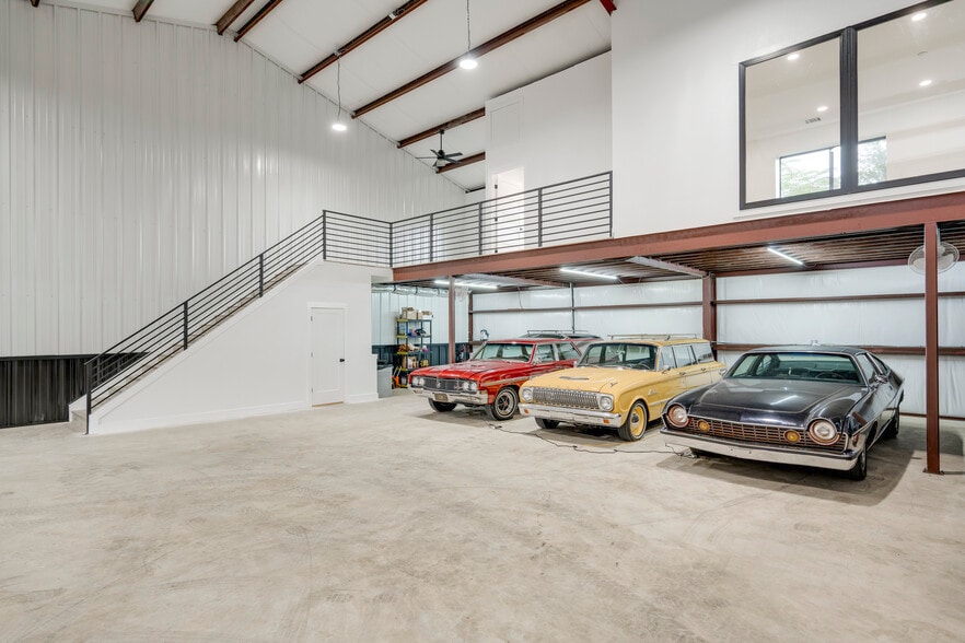 15210 Fitzhugh Rd, Austin, TX for lease - Building Photo - Image 3 of 15