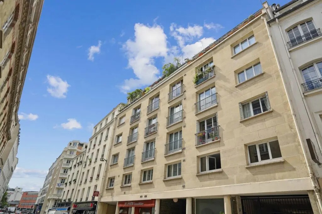11 Bis Rue Eugène Varlin, Paris à louer Photo du bâtiment- Image 1 de 10