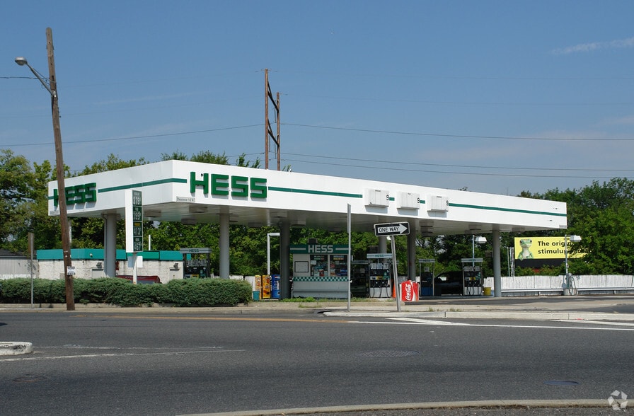 342 N. Brooklawn Cir, Gloucester City, NJ for lease - Building Photo - Image 3 of 4