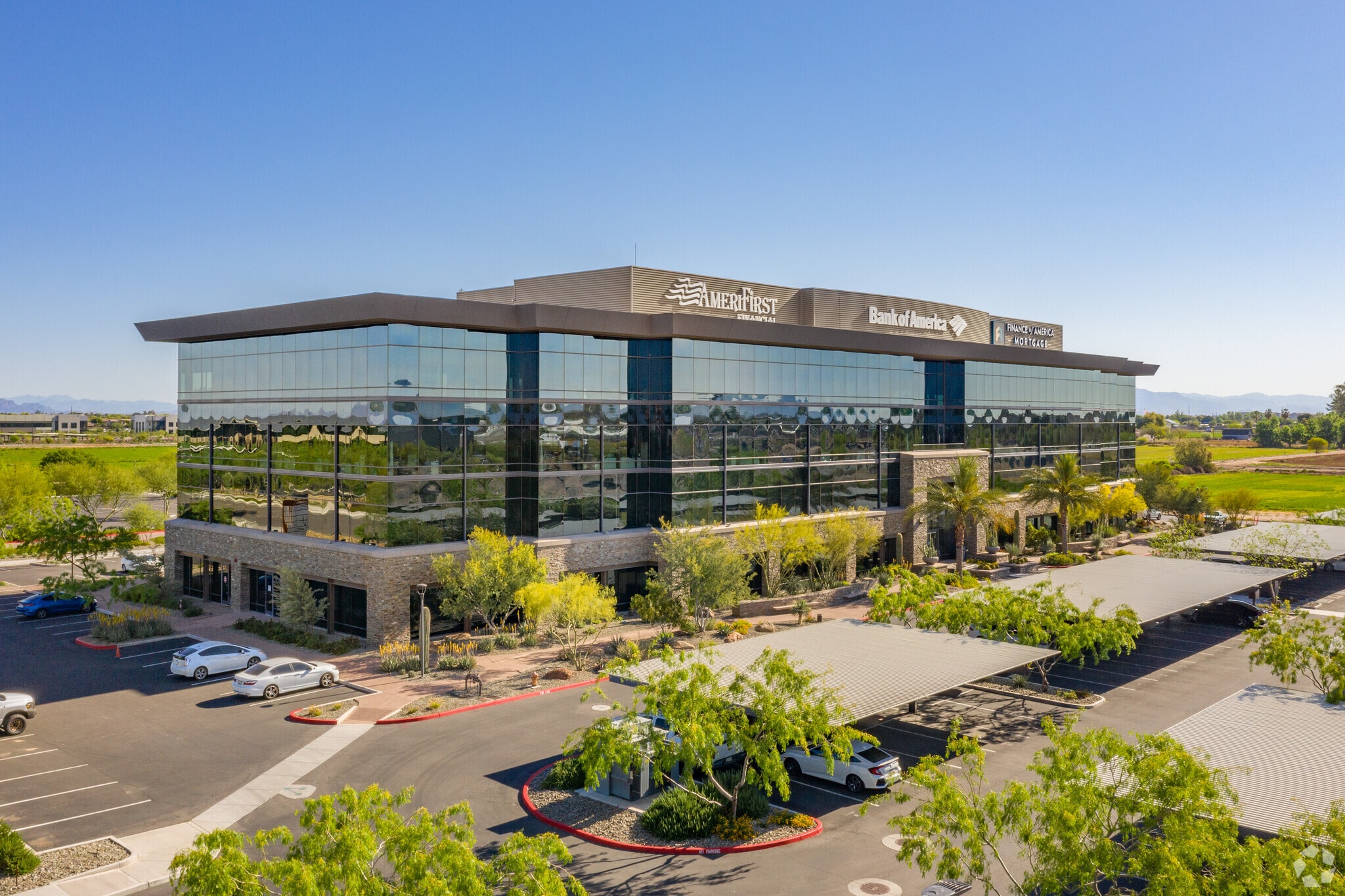 275 E Rivulon Blvd, Gilbert, AZ for lease Primary Photo- Image 1 of 24