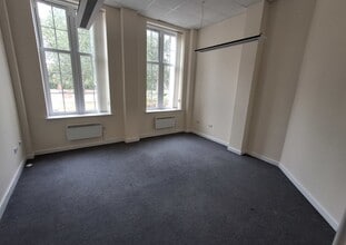 The Hwy, Bedford for lease Interior Photo- Image 2 of 2