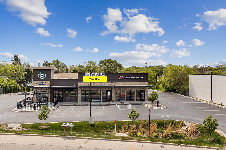 2230 Main St, Green Bay, WI à louer - Photo du bâtiment - Image 3 de 17