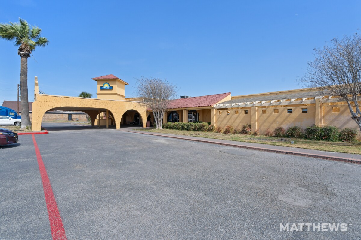 2005 Veterans Blvd, Del Rio, TX à vendre Photo principale- Image 1 de 4