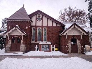 More details for 409 4th St, Baraboo, WI - Specialty for Sale