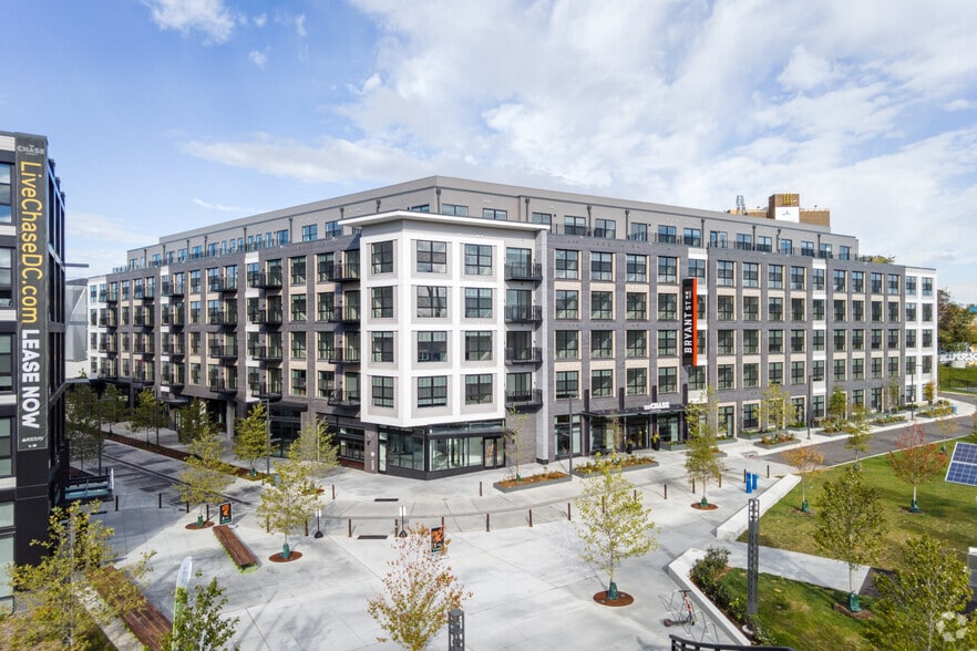 680 Rhode Island Ave NE, Washington, DC for lease - Building Photo - Image 2 of 56