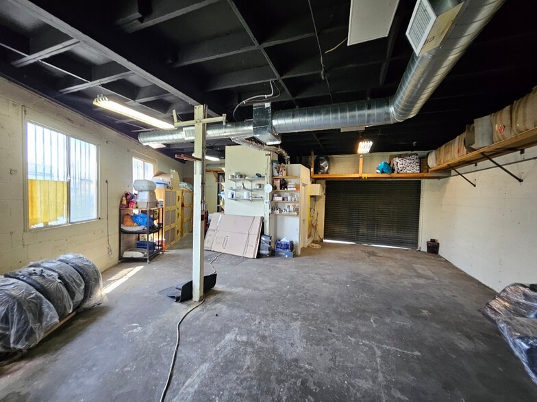 6524 8th Ave, Los Angeles, CA for lease - Interior Photo - Image 2 of 17