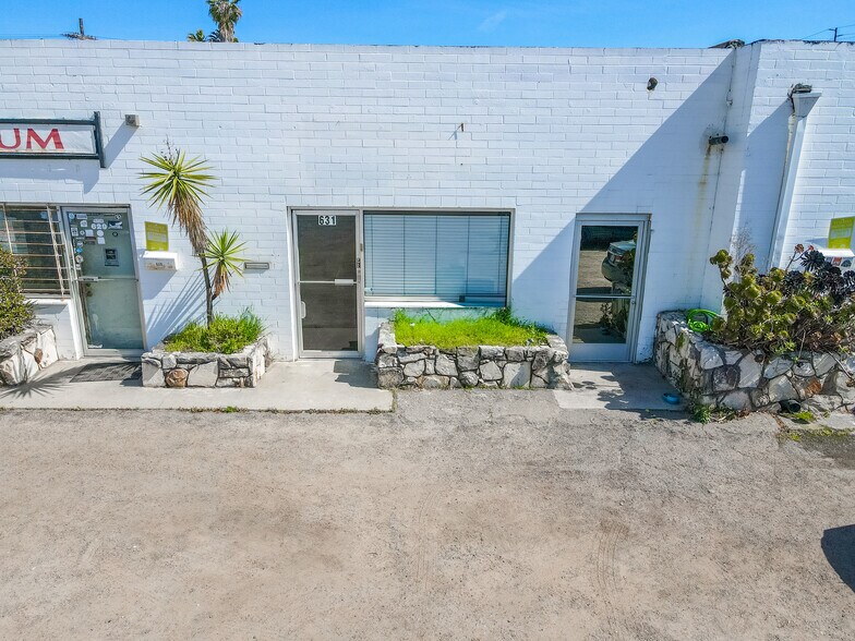 629-633 W 5th Ave, Escondido, CA à vendre - Photo du bâtiment - Image 2 de 6