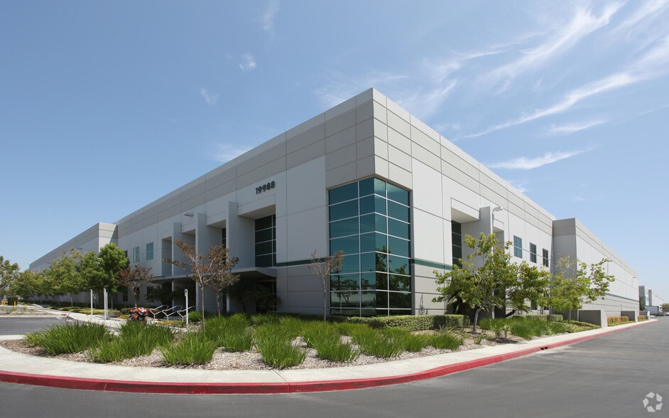 19900 Van Ness Ave, Torrance, CA for lease - Building Photo - Image 3 of 9