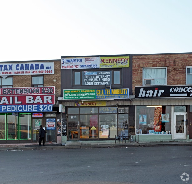 2637 Eglinton Ave E, Toronto, ON à louer - Photo du bâtiment - Image 2 de 9