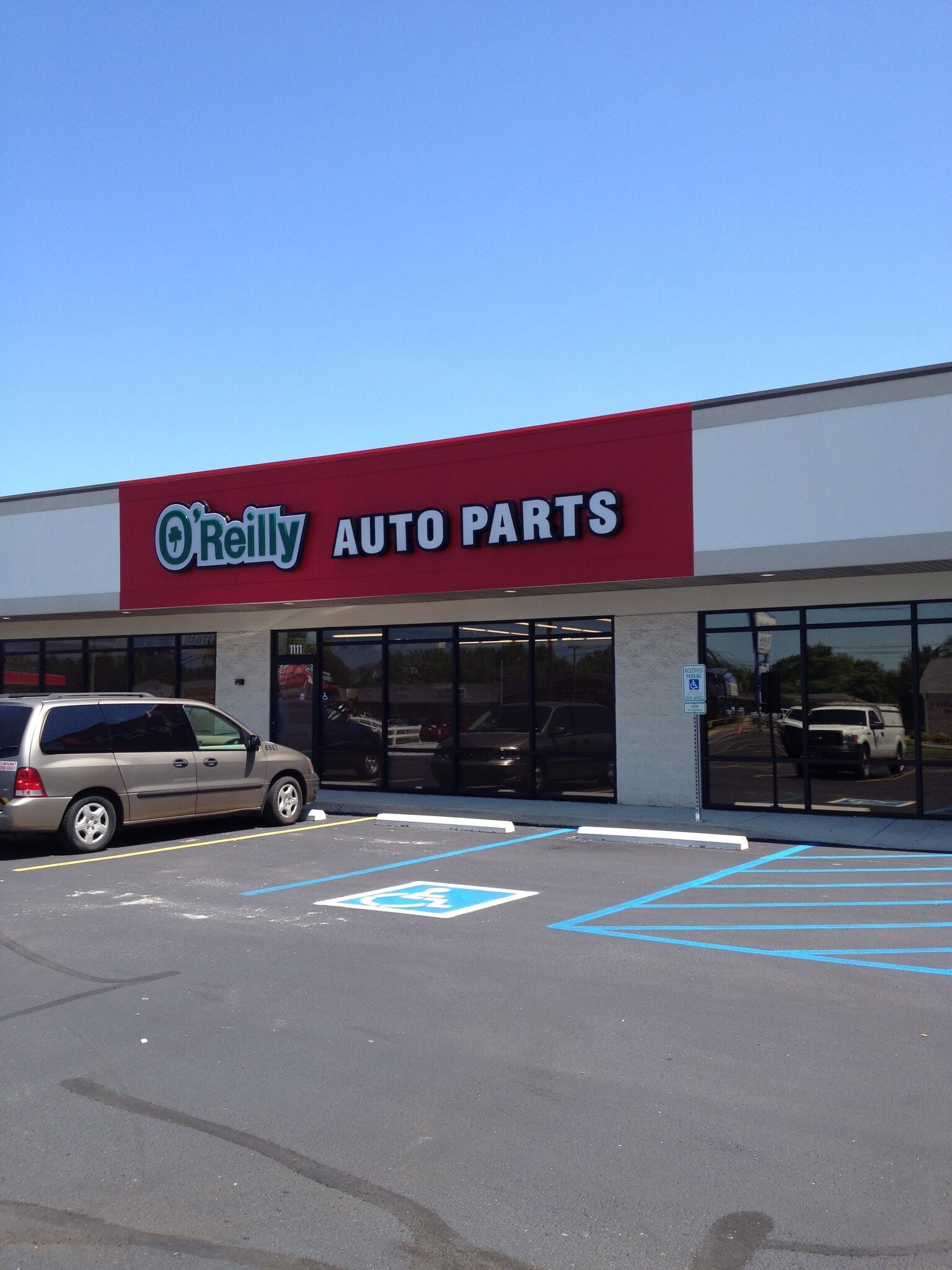 1111 N Park Ave, Alexandria, IN à louer Photo du bâtiment- Image 1 de 3