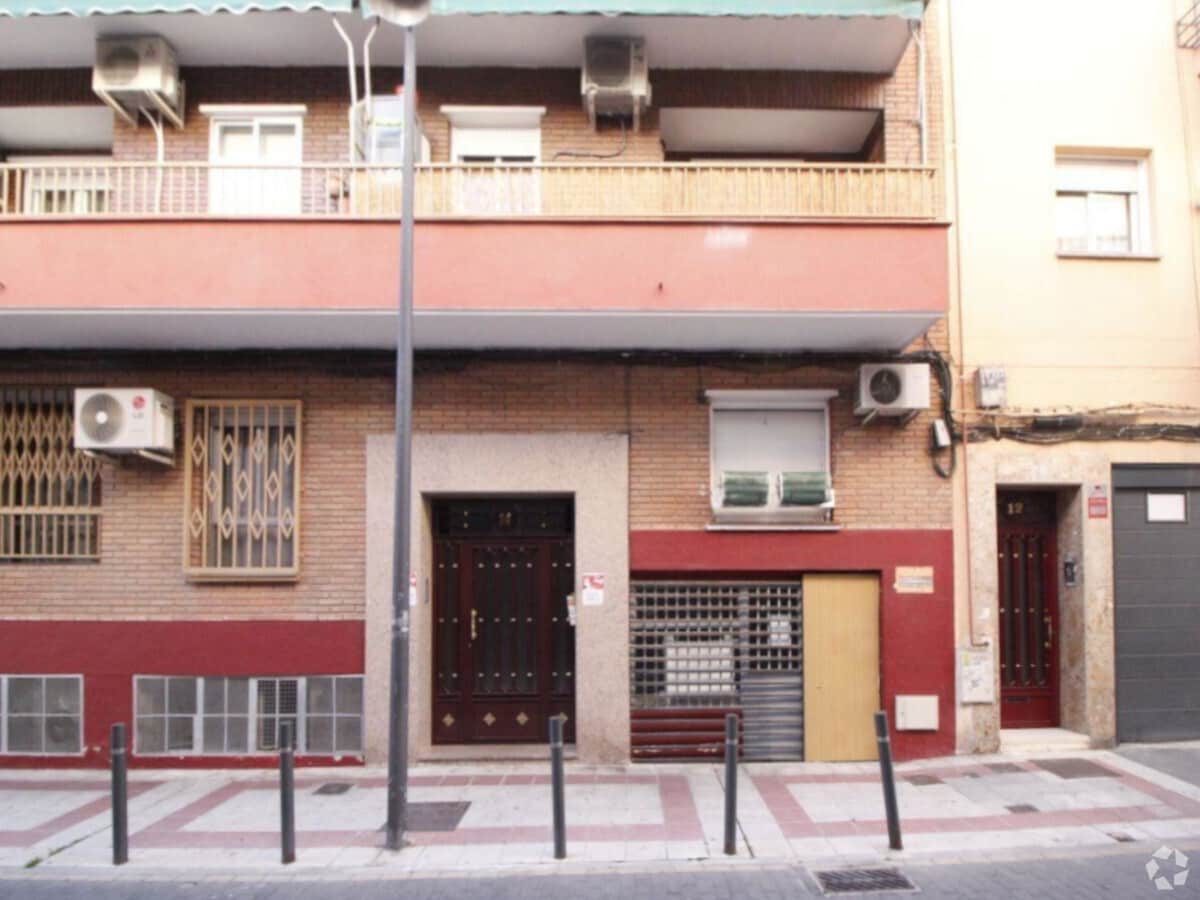 Calle el Salvador, 14, Getafe, MAD 28904 - Unit Puerta 01, Esc. 1 - - Interior Photo - Image 1 of 18