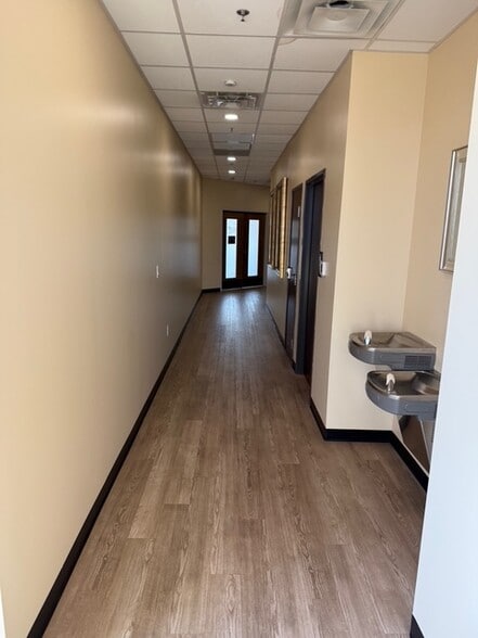 200 E 8th St, Georgetown, TX à louer - Photo intérieure - Image 3 de 23