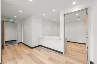 512 Westline Dr, Alameda, CA for lease Interior Photo- Image 2 of 14