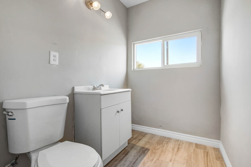 8926 Arlington Ave, Riverside, CA à louer - Photo du bâtiment - Image 2 de 11
