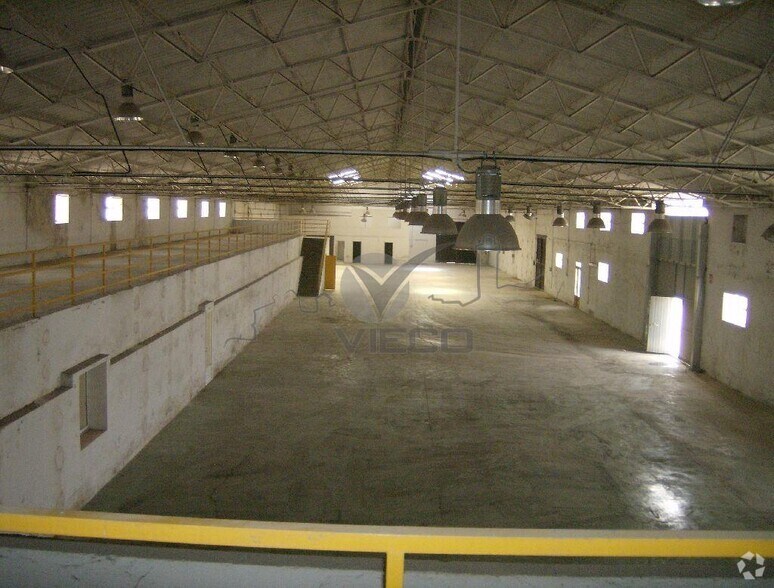 Industriel dans Cuenca, Cuenca à louer - Photo du bâtiment - Image 3 de 6