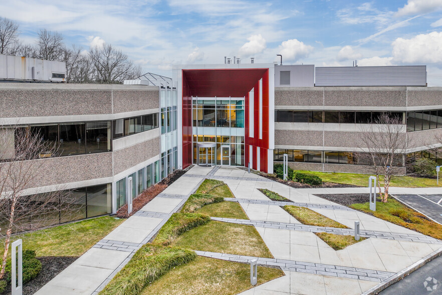 5 Technology Park Dr, Westford, MA à louer - Photo du bâtiment - Image 1 de 8