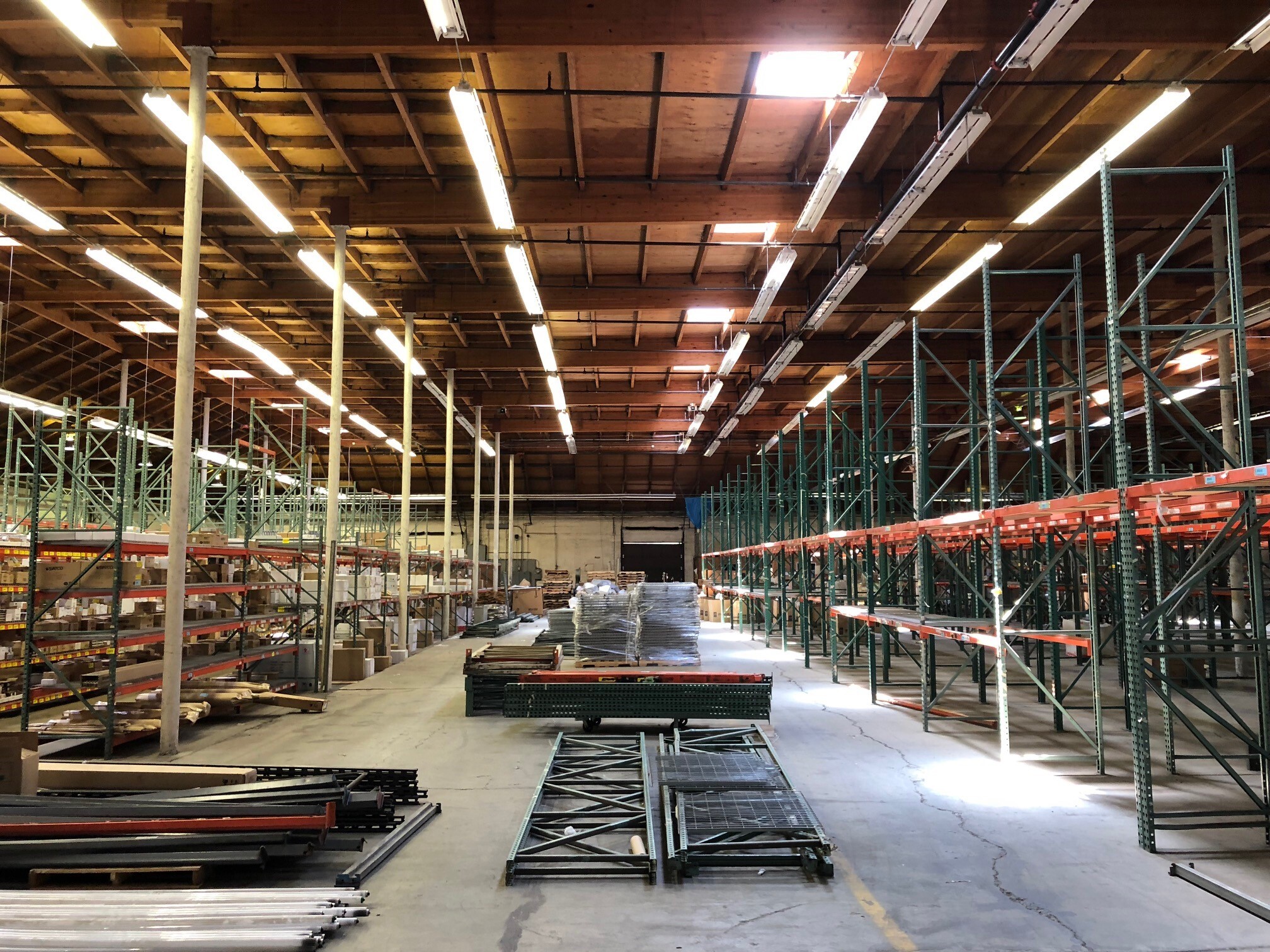 1919 NW 19th Ave, Portland, OR for lease Interior Photo- Image 1 of 9