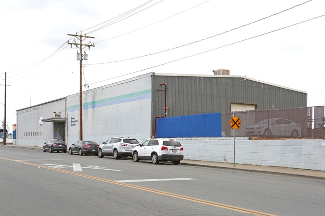 Plus de détails pour 505 W 6th St, Hanford, CA - Industriel à vendre