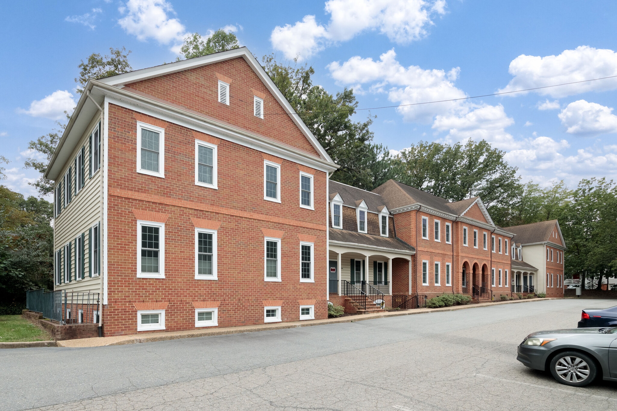 8401 Patterson Ave, Richmond, VA for lease Primary Photo- Image 1 of 33