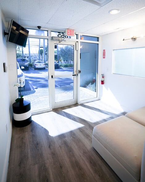 7865 NW 46th St, Doral, FL à louer - Hall d’entrée - Image 2 de 30