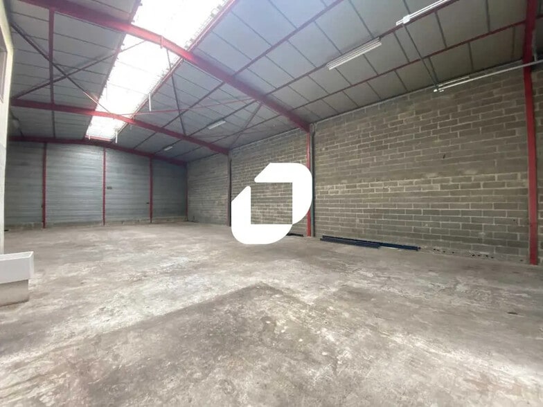 Flex in SAINT-OUEN-L'AUMONE for lease - Interior Photo - Image 2 of 9