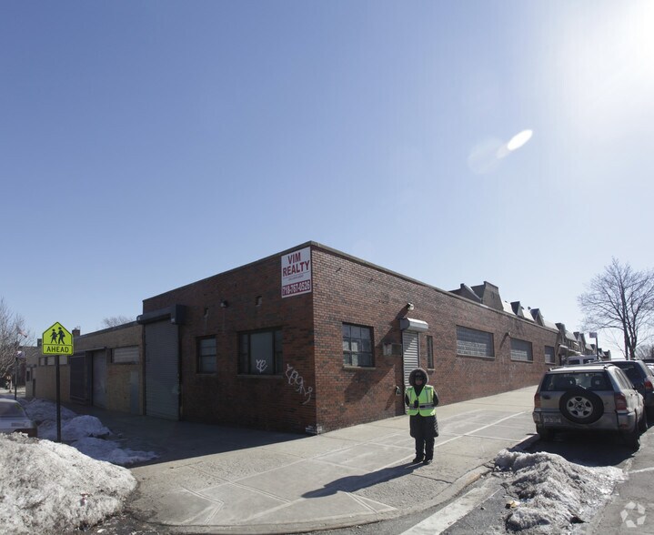 48-01 38th St, Long Island City, NY à louer - Photo principale - Image 1 de 14