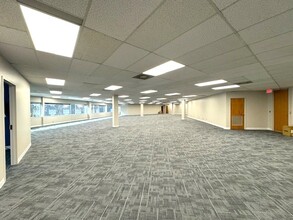 5600 N May Ave, Oklahoma City, OK for lease Interior Photo- Image 1 of 10