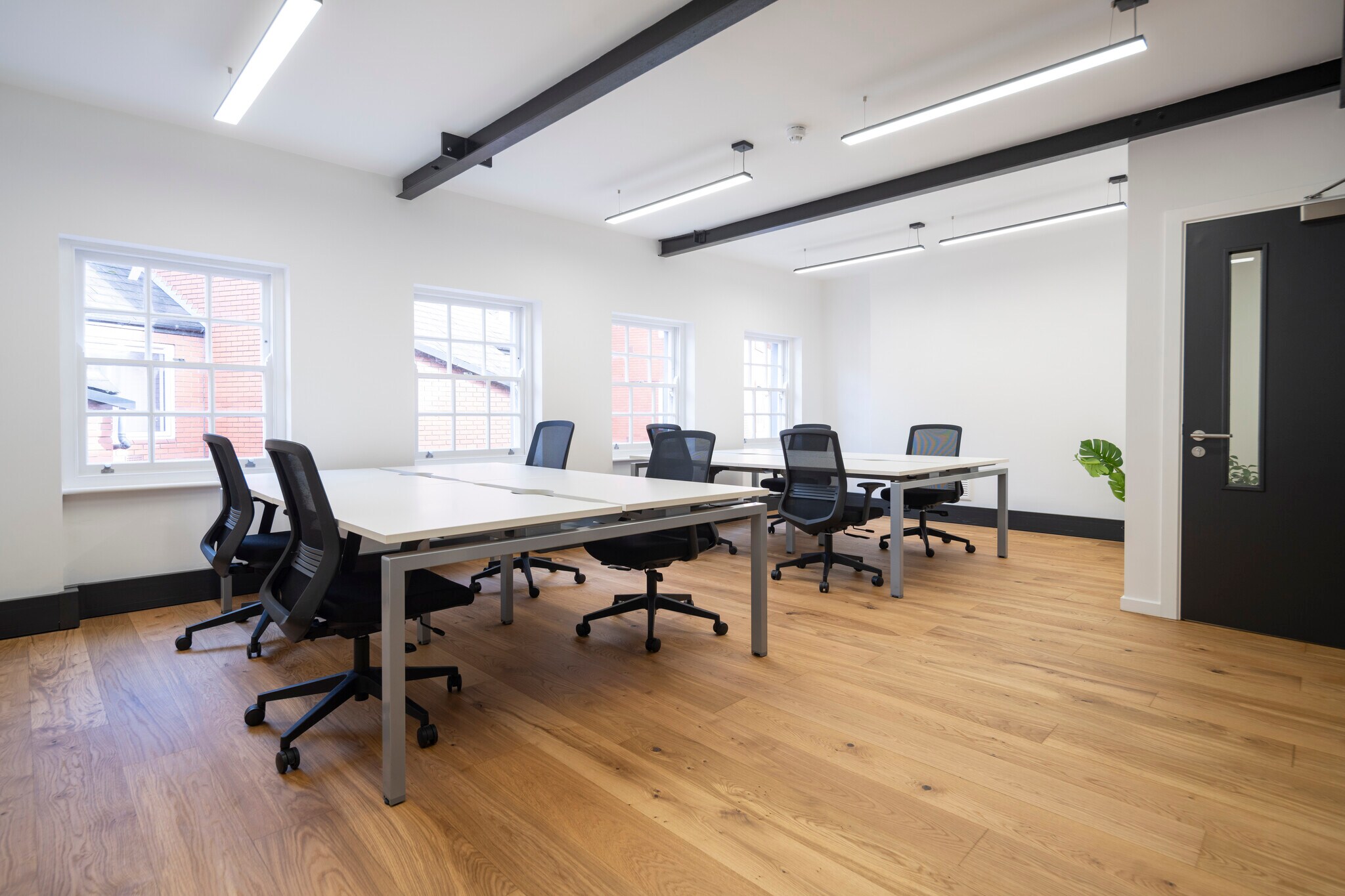 12-13 Little Newport St, Londres à louer Photo du bâtiment- Image 1 de 9