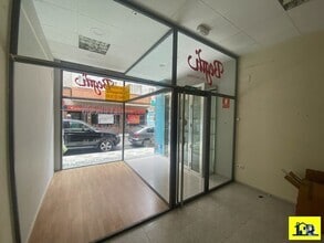 Retail in Cuenca, Cuenca for lease Interior Photo- Image 2 of 6