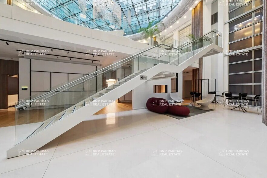 40-44 Rue De Courcelles, Paris for lease - Building Photo - Image 2 of 29