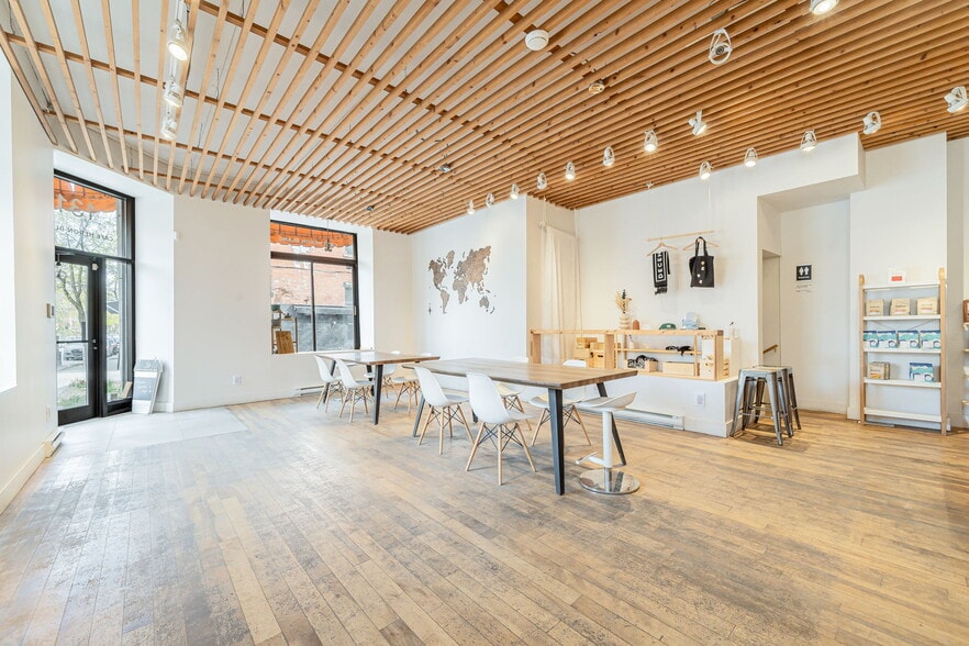 131 Rue Prince-Arthur E, Montréal, QC à vendre - Photo intérieure - Image 3 de 28