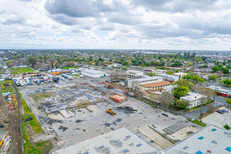 1801-1821 E Market St, Stockton, CA à vendre - Photo du bâtiment - Image 2 de 10