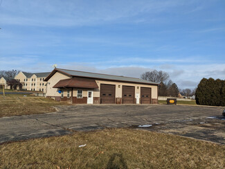 More details for 1621 Sleezer Home Rd, Freeport, IL - Retail for Sale