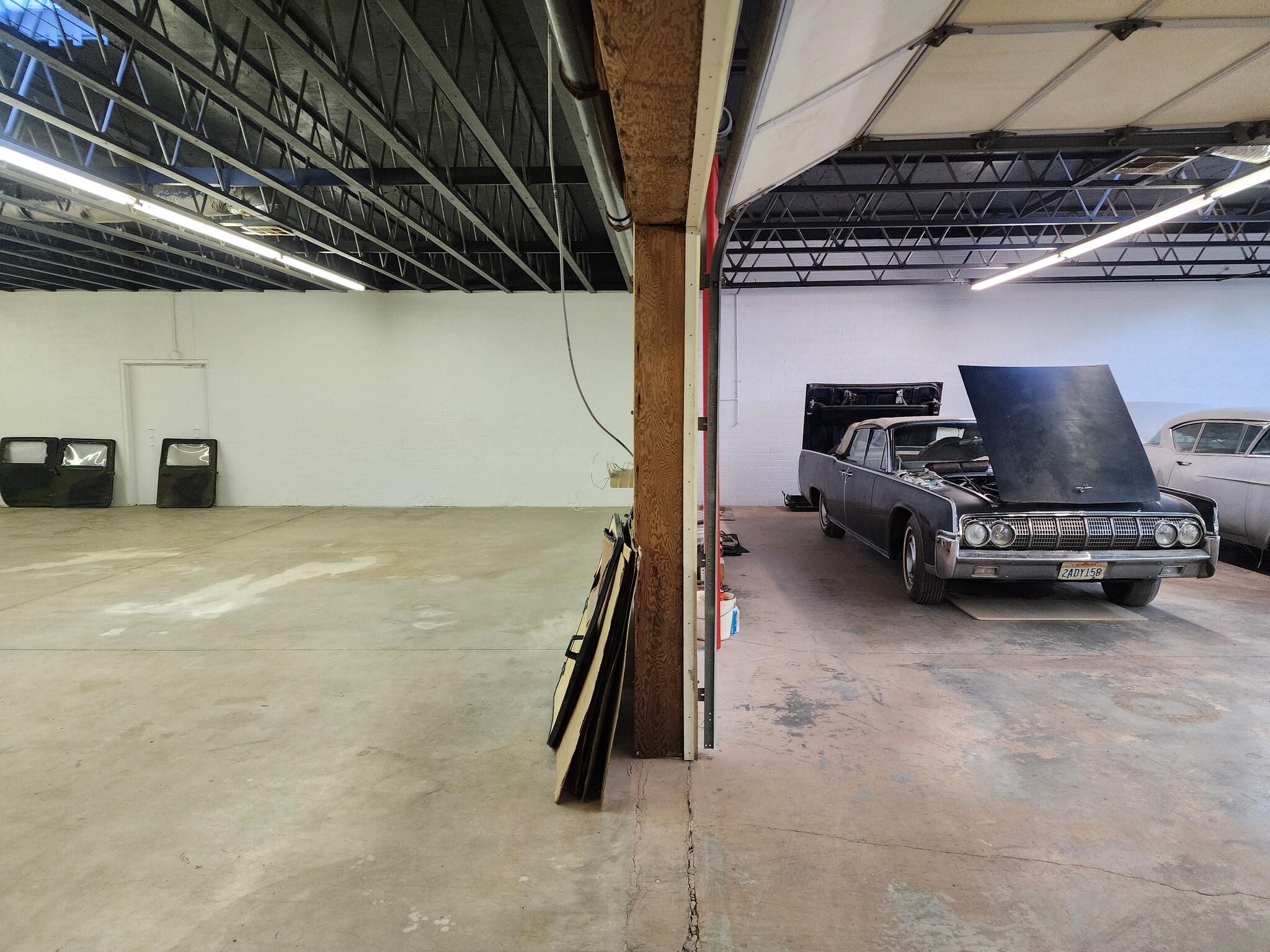 1637-1639 N 40th St, Phoenix, AZ for lease Interior Photo- Image 1 of 16