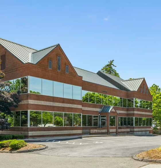 178 Hartford Rd, Manchester, CT for lease - Building Photo - Image 2 of 9