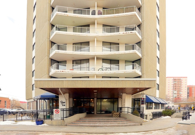 More details for 10045 117th St NW, Edmonton, AB - Multifamily for Sale