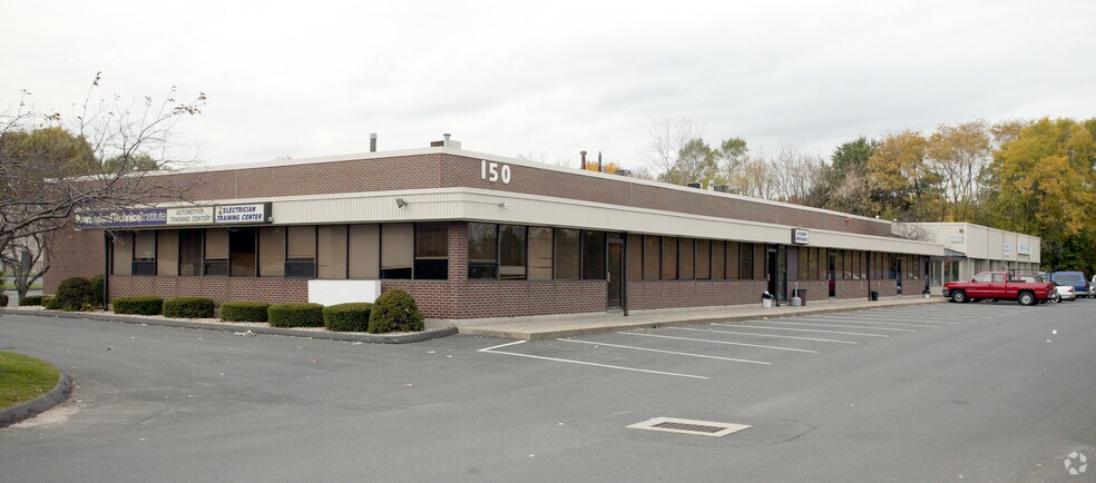 150 Production Ct, New Britain, CT for lease - Building Photo - Image 2 of 3