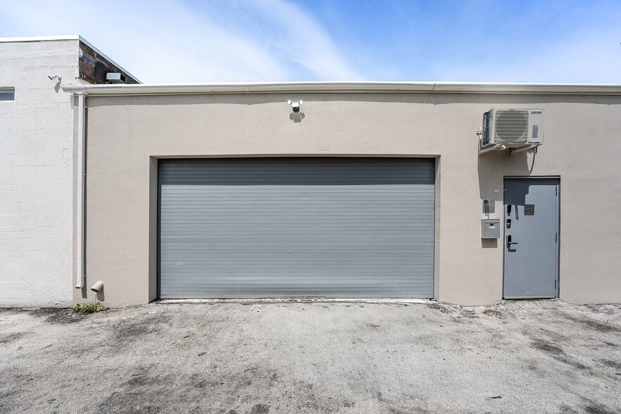 1800-1812 SW 7th Ave, Pompano Beach, FL à vendre - Photo du bâtiment - Image 3 de 43
