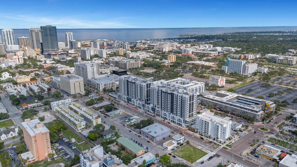 1000 1st Ave N, Saint Petersburg, FL for lease - Building Photo - Image 3 of 13