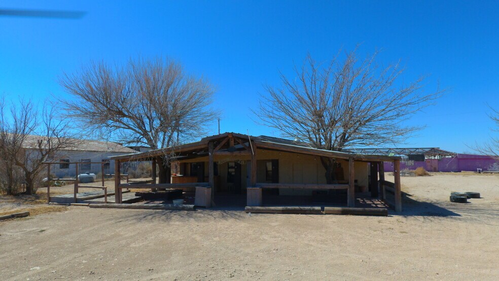 1103 U.S. 385, Highway, Mccamey, TX à vendre - Photo du bâtiment - Image 1 de 38