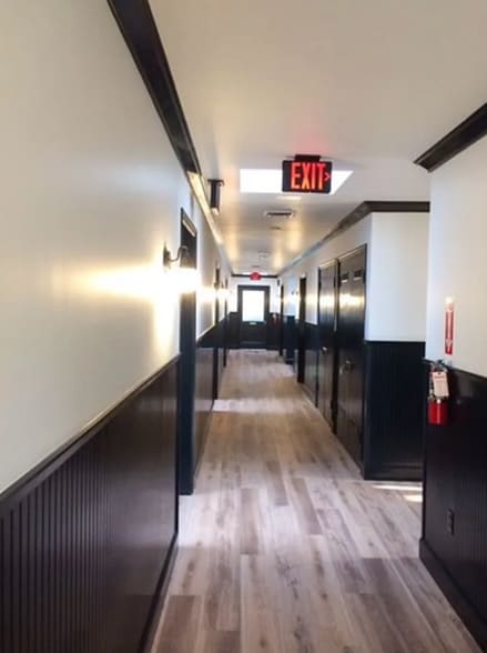 3331 NE Sandy Blvd, Portland, OR for sale - Building Photo - Image 2 of 13