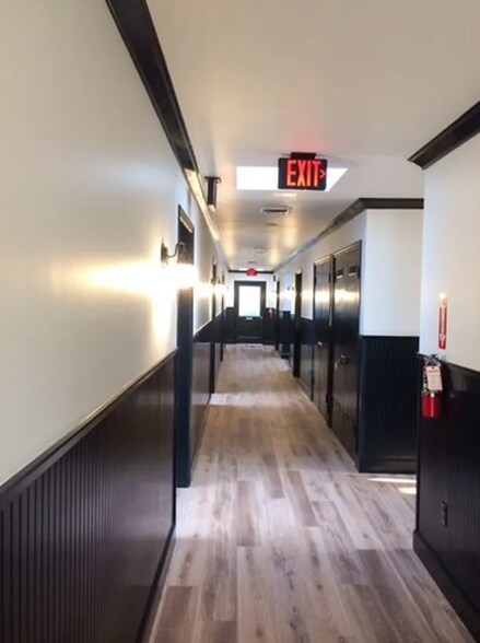 3331 NE Sandy Blvd, Portland, OR à vendre - Photo du bâtiment - Image 2 de 13